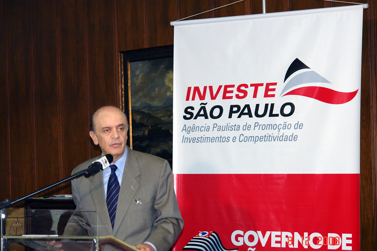 Governador Jos Serra no lanamento da Agncia Paulista de Promoo de Investimentos e Competitividade - Investe So Paulo<a style='float:right;color:#ccc' href='https://www3.al.sp.gov.br/repositorio/noticia/12-2008/CARAMEZ INVESTI MENTOS.jpg' target=_blank><i class='bi bi-zoom-in'></i> Clique para ver a imagem </a>